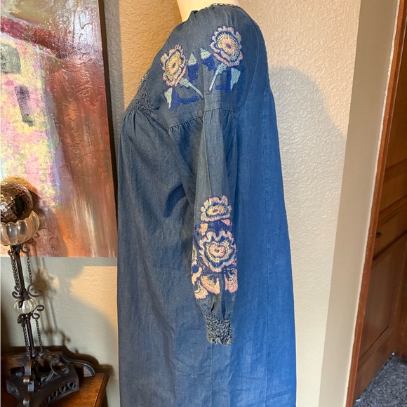 Romeo & Juliet Embroidered Bohemian Dress - Picture 6 of 10